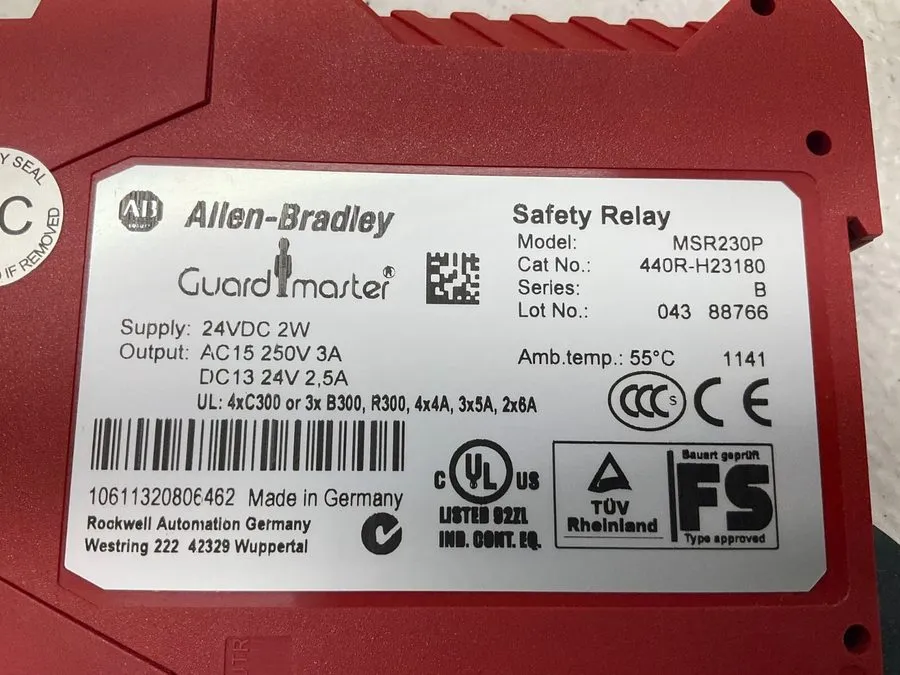 Реле безопасности Allen Bradley 440R-H23180 /B MSR230P Safety Relay 24VDC 2W 3A