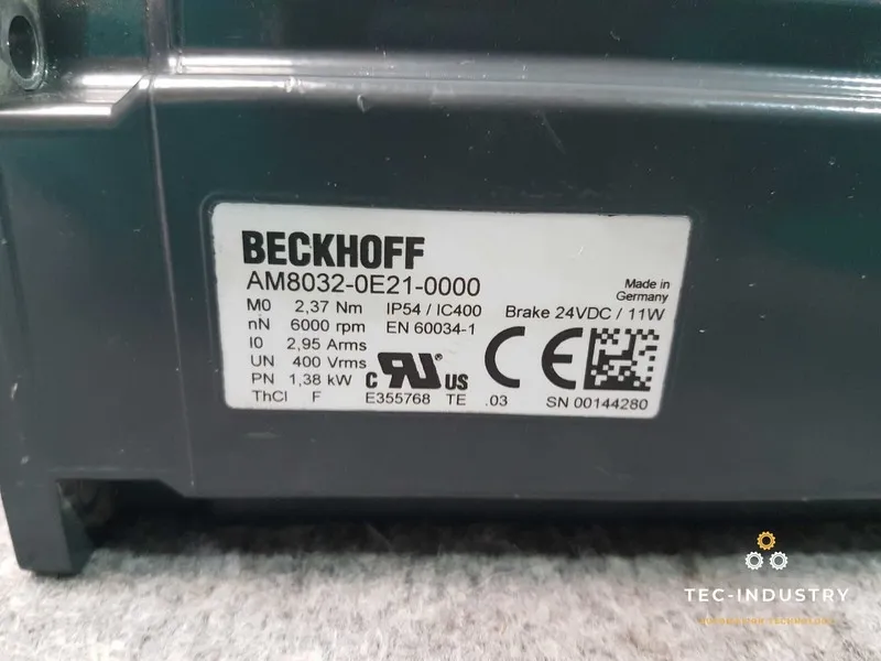 Серводвигатель Beckhoff AM8032-0E21-0000 Servo Motor 2.37Nm 1.38kW
