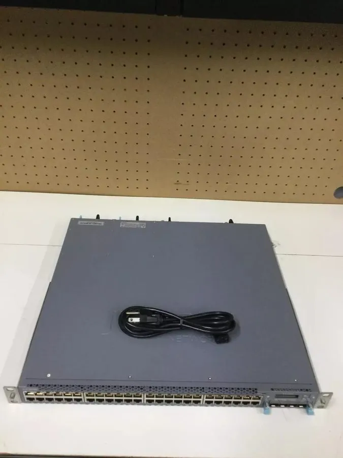 Коммутатор Juniper EX4300-48T 48 Port 1G 4 QSFP 40G Airflow In w/EX-UM-4X4SFP