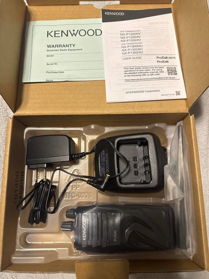 Радиостанция Kenwood NX-P1300NUK Digital NXDN/Analog UHF Two-Way Radio 5W 16-Ch  — фото лота 1
