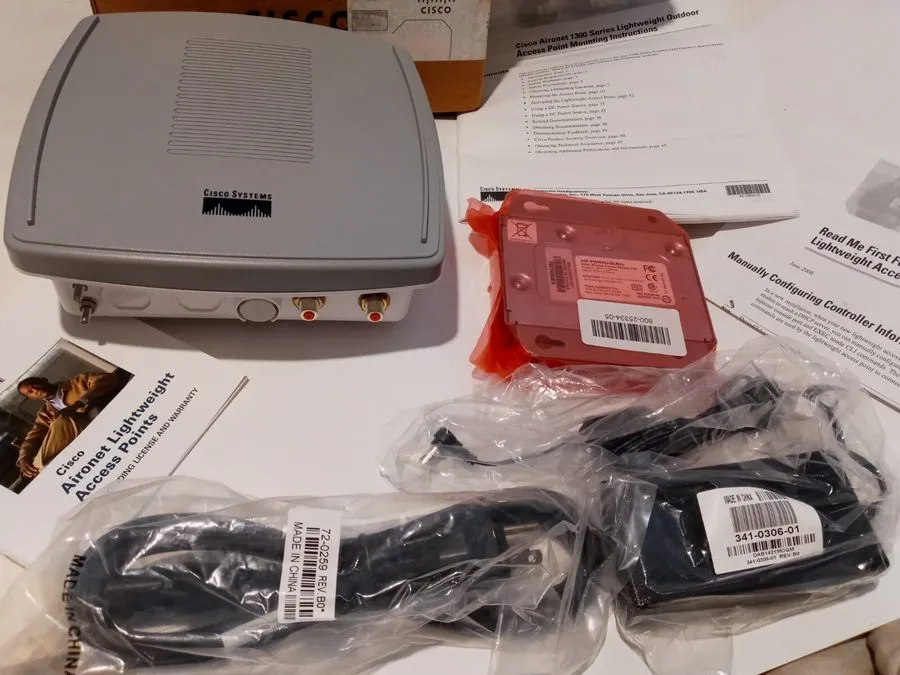 Точка доступа Wi-Fi Cisco Power Injector Aironet 1300 AIR-LAP1310G-A-K9 Wireless