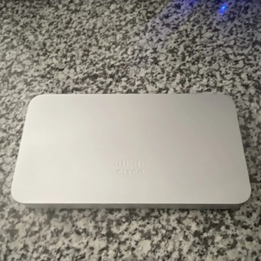 Маршрутизатор Cisco Meraki MX64 All-in-one Router, Firewall and Internet Gateway
