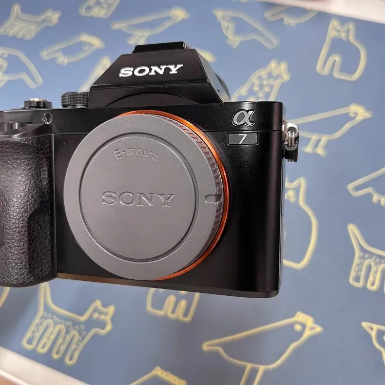Фотокамера Sony Alpha A7 24.2MP Mirrorless Camera Body Only English Language-95%