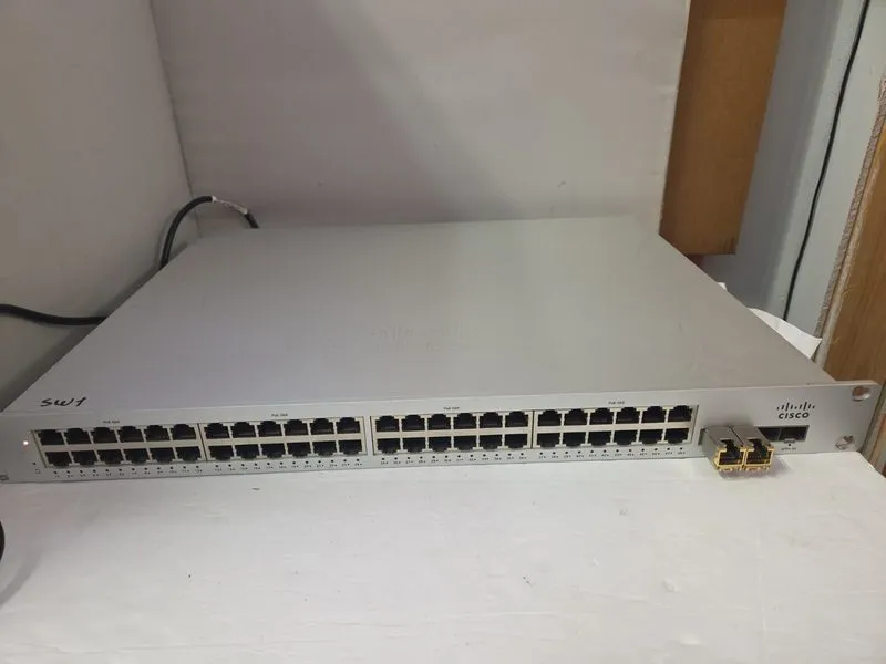 Коммутатор Cisco Meraki MS225-48FP-HW 48-Port PoE+ Gigabit Switch 740W 10G SFP+  — фото лота 1