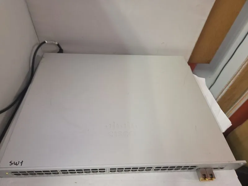 Коммутатор Cisco Meraki MS225-48FP-HW 48-Port PoE+ Gigabit Switch 740W 10G SFP+  — фото лота 3