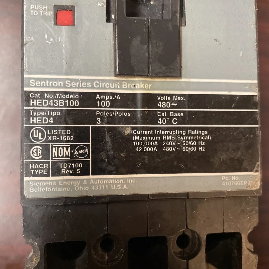Автоматический выключатель Siemens Sentron Circuit Breaker HED43B100 3P 100 Amp  — фото лота 3