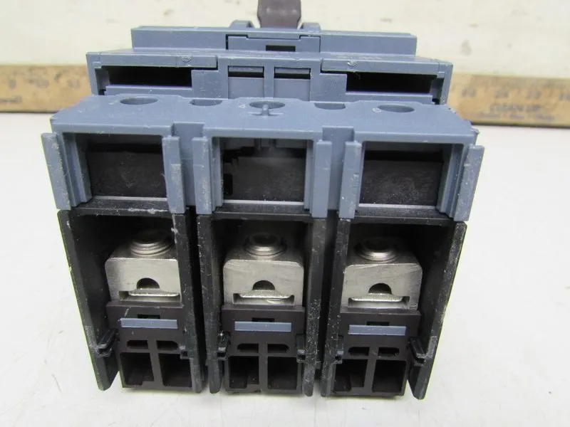 Автоматический выключатель Siemens 3VA4130-4ED34-0AA0 ,Circuit Breaker, 3P/30A / — фото лота 4