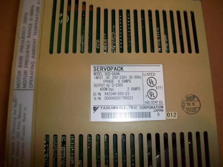 Сервопривод YASKAWA SGD-04AN Servopack AC200-230V 50/60Hz 400W