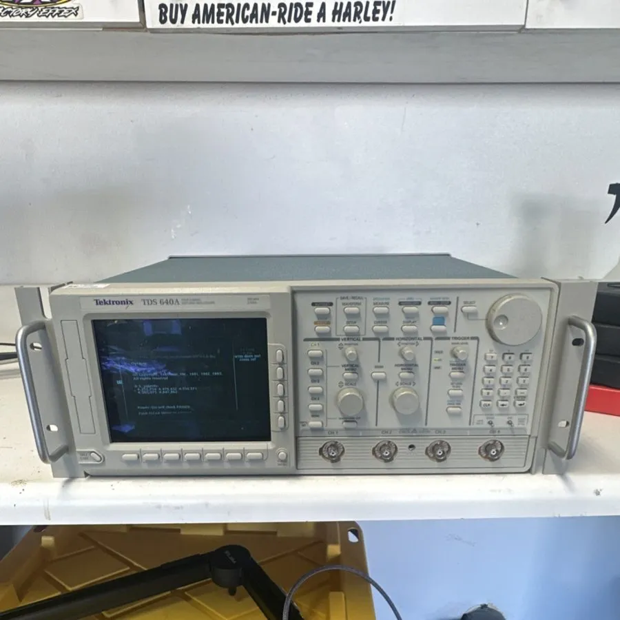 Осциллограф Tektronix TDS 640A 4-Ch 500MHz 2GS/s Digitizing Oscilloscope Opts 05