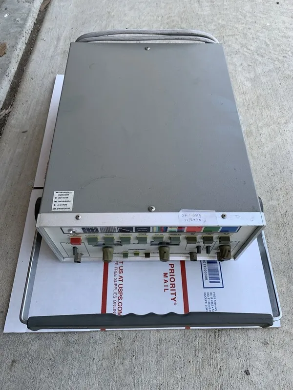 Тестер LEADER LCG-399A PAL Color Bar & Pattern GENERATOR, line & VHF/UHF RF