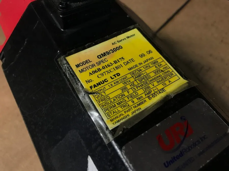 Серводвигатель REPAIRED FANUC A06B-0163-B175 AC SERVO MOTOR 1.8kW 3000RPM