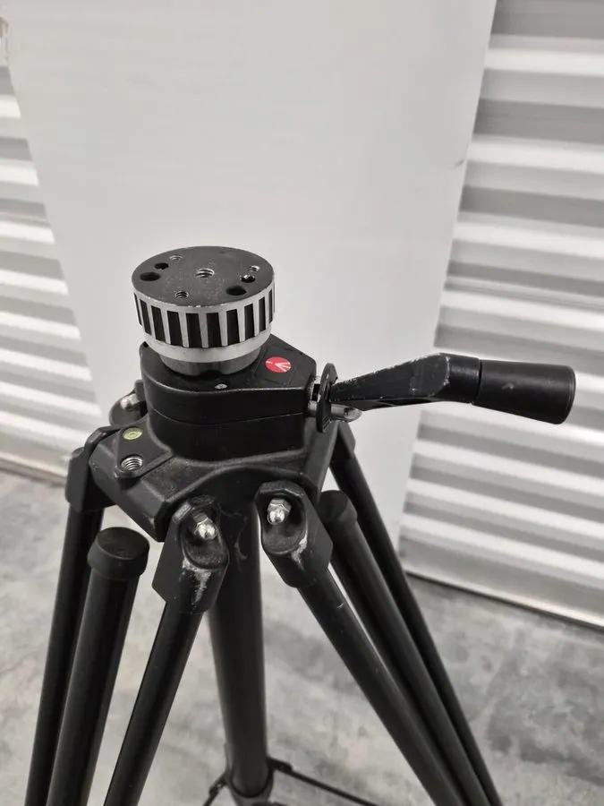 Оборудование видеонаблюдения Manfrotto 3246 Triman Tripod Made In Italy A0595656 — фото лота 1