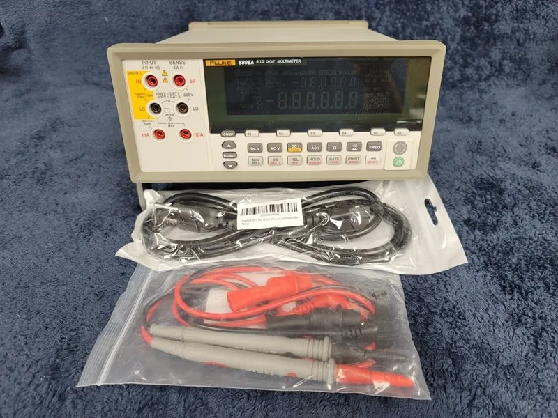 Мультиметр FLUKE 8808A five and a half digit multimeter/xjk