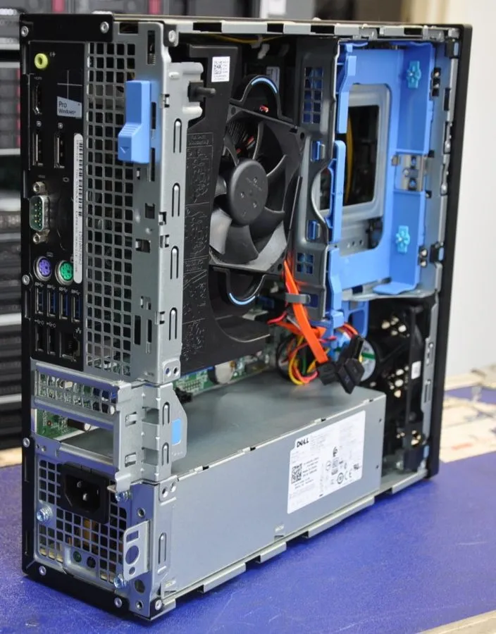 DELL Precision 3420 SFF Workstation Intel i7-6700 3.40Ghz 8GB RAM No HDD No O/S
