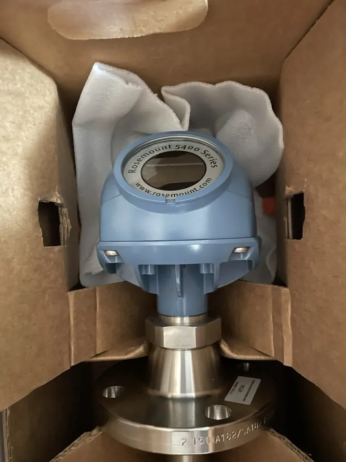 Датчик уровня Rosemount 5402 5402AH1NA2SPVAAM1 Radar Level Transmitter — фото лота 1