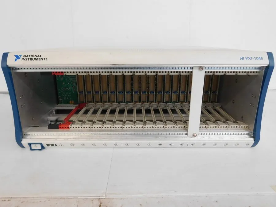 Шасси National Instruments NI PXI-1045 PXI Chassis