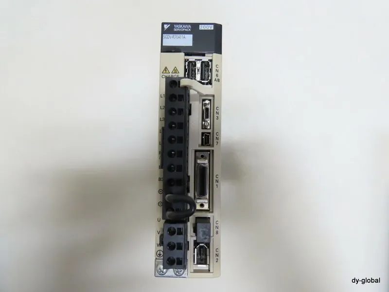 Сервопривод YASKAWA SGDV-R70A11A SERVOPACK 50W DRV-I-1554=9D13