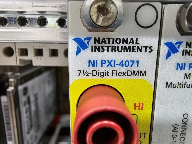 Мультиметр National Instruments NI PXI-4071 7½-Digit FlexDMM Digital Multimeter