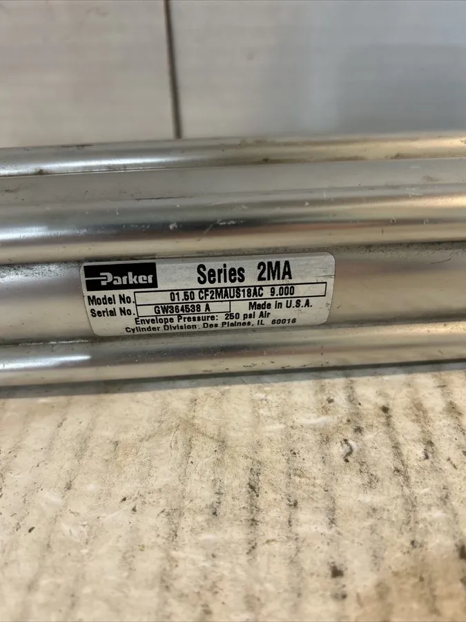 Пневмоцилиндр Parker 02.00 CF2MAUS18AC 4.000 Pneumatic Cylinder 250PSI
