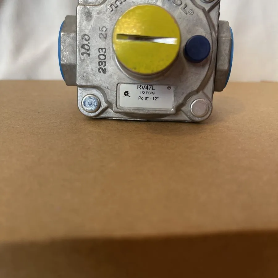Трубопроводная арматура Maxitrol RV47CL Gas Pressure Regulator 5303271248 — фото лота 1