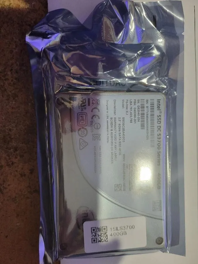 SSD-накопитель Intel DC S3700 400GB SSDSC2BA400G3 2.5" SATA 6Gb/s Enterprise SSD