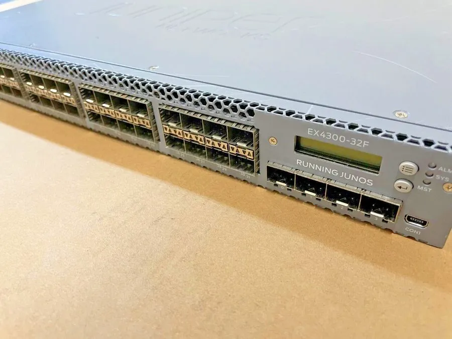 Коммутатор Juniper EX4300-32F 32 Port SFP, 4x SFP+ Dual AFO AC PWRS