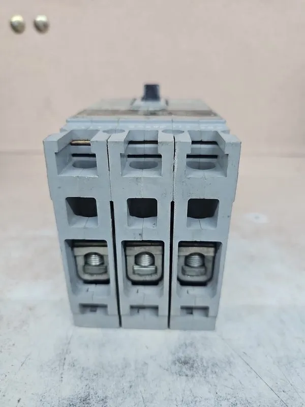 Автоматический выключатель Siemens HED43B040 Circuit Breaker Sentron Series HED4 — фото лота 2