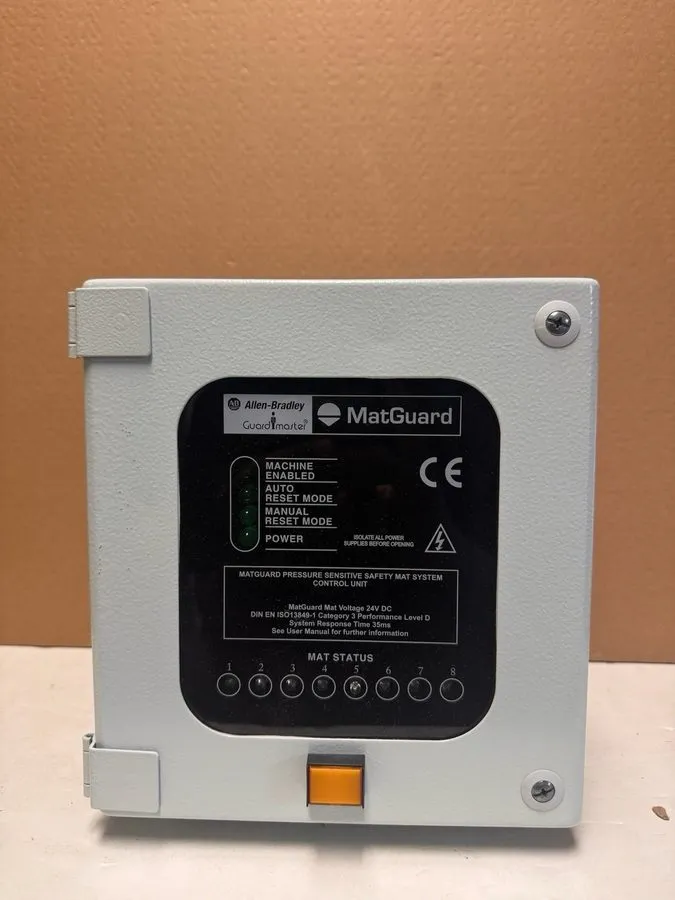 Реле безопасности Allen-Bradley 440F-C28013 /D MatGuard Mat Manager GuardMaster — фото лота 2