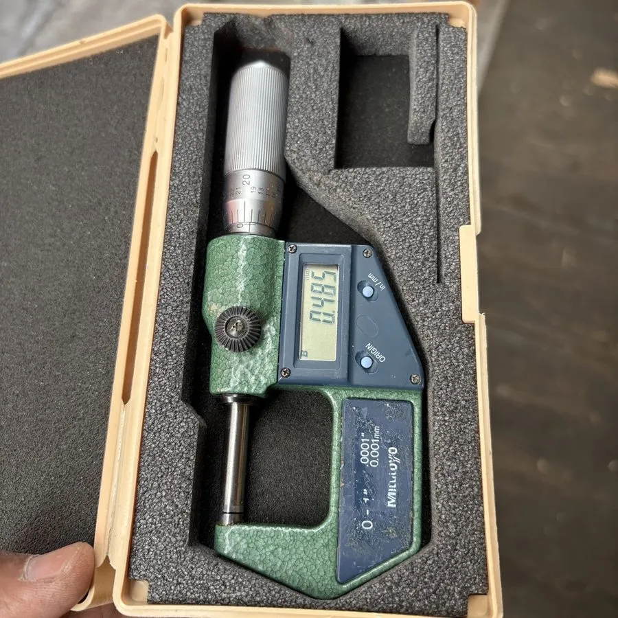 Микрометр Vintage Mitutoyo 0-1” Digital Micrometer No. 293-768-30 .00005” 0.001m