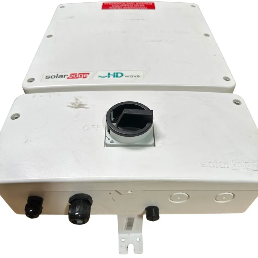 Инвертор SolarEdge HD-Wave SE11400H-US 11400W Grid-Tie Inverter DC Safety Switch