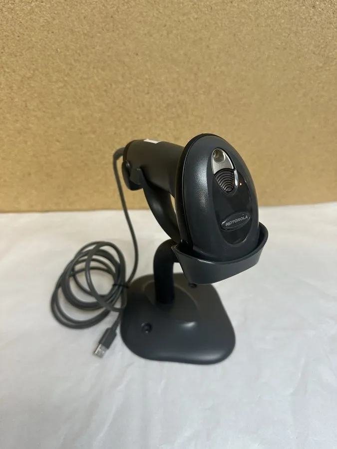 Сканер штрих-кода Motorola Symbol USB 2D Laser Imager DS4208-SR00007WR Barcode S
