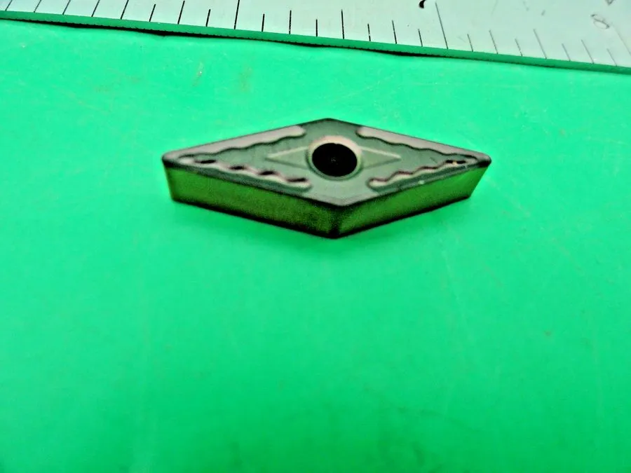 Режущий инструмент VNMG 16 04 08-QM VNMG 332-QM 235 TURNING INSERT SANDVIK — фото лота 2