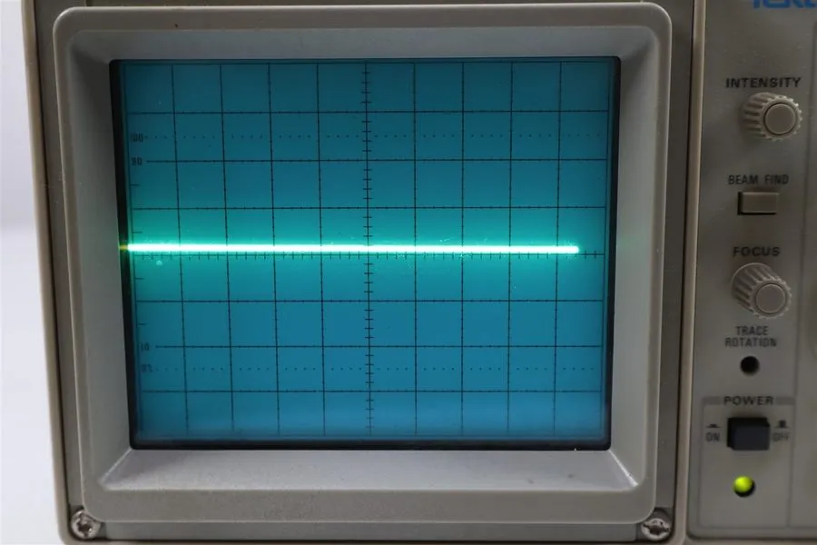 Осциллограф Tektronix 2225 50 MHz 2 Channel Analog Oscilloscope