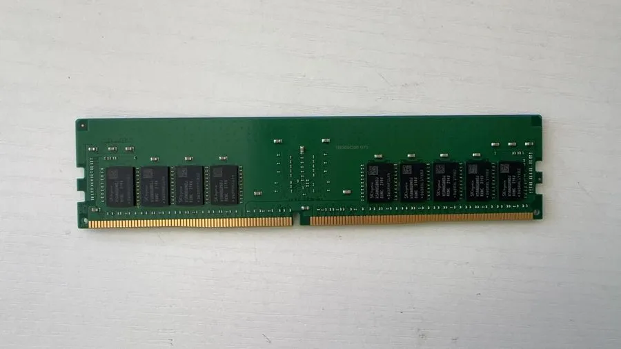 Модуль памяти HMA82GR7DJR8N-XN SK Hynix- 16GB 2Rx8 PC4-3200AA