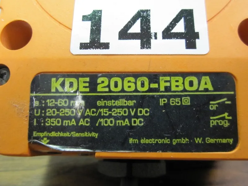 Датчик приближения IFM Effector KDE 2060-FBOA Proximity Switch Sensor 20-250 VAC — фото лота 1