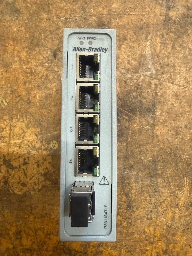 Коммутатор 1783-US4T1F Allen-Bradley Unmanaged Switch — фото лота 2