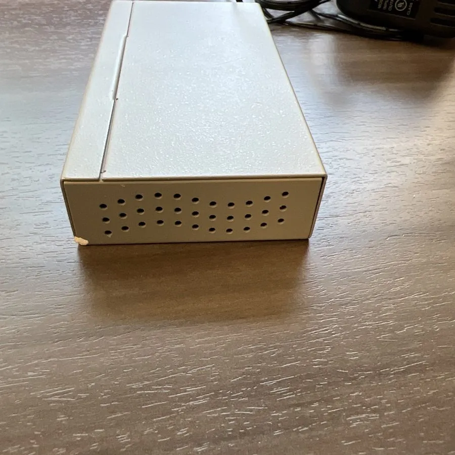 Коммутатор Allied Telesis AT-FS708LE-10 8 Port Ethernet Switch — фото лота 2