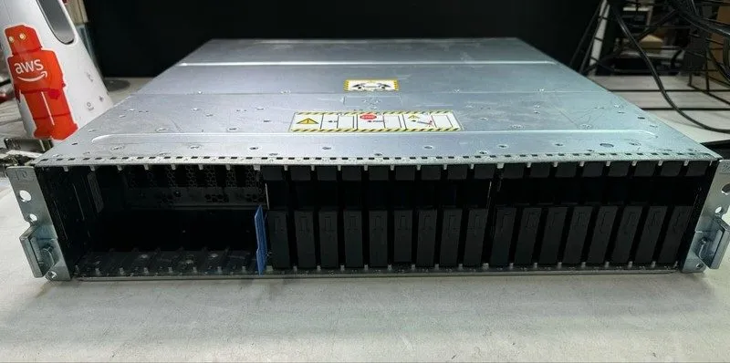 СХД DELL EMC OPE25 Unity 400 25x SFF Storage FLASH RAID Disk Drive Array 900-542 — фото лота 1