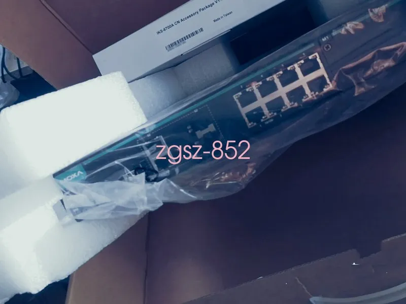 IIoT-устройство MOXA IKS-6726A-2GTXSFP-HV-T 26-port Industrial Ethernet Switch