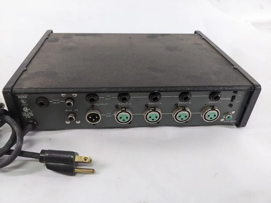 Микшерный пульт Shure SCM268 4 Channel Microphone Mixer Black