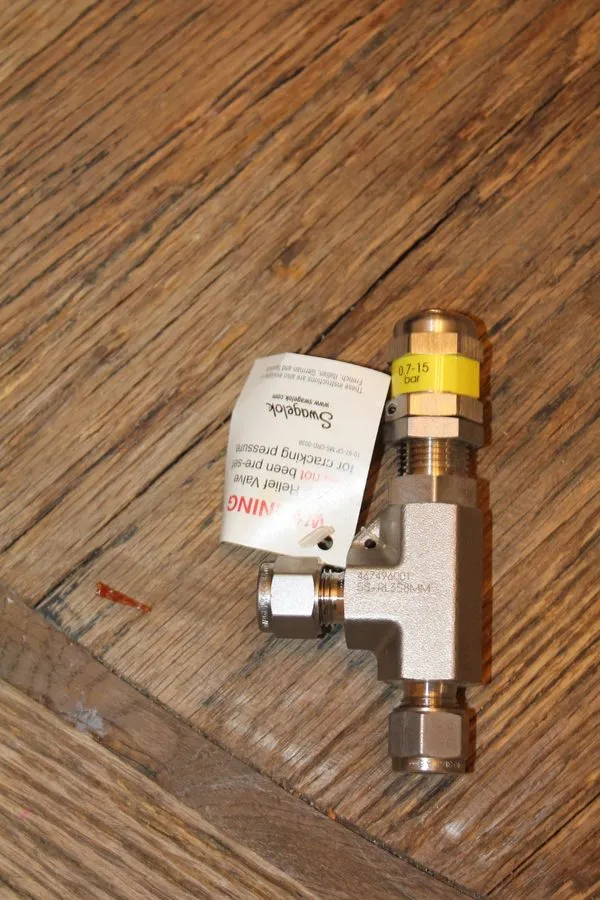 Клапан Swagelok SS-RL3S8MM SS Low Pressure Proportional Relief Valve FNSP