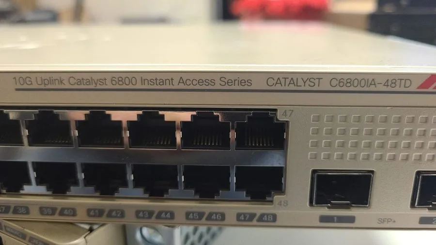 Коммутатор Cisco C6800IA-48FPD 48-Port PoE+ 10G SFP+ Instant Access Switch