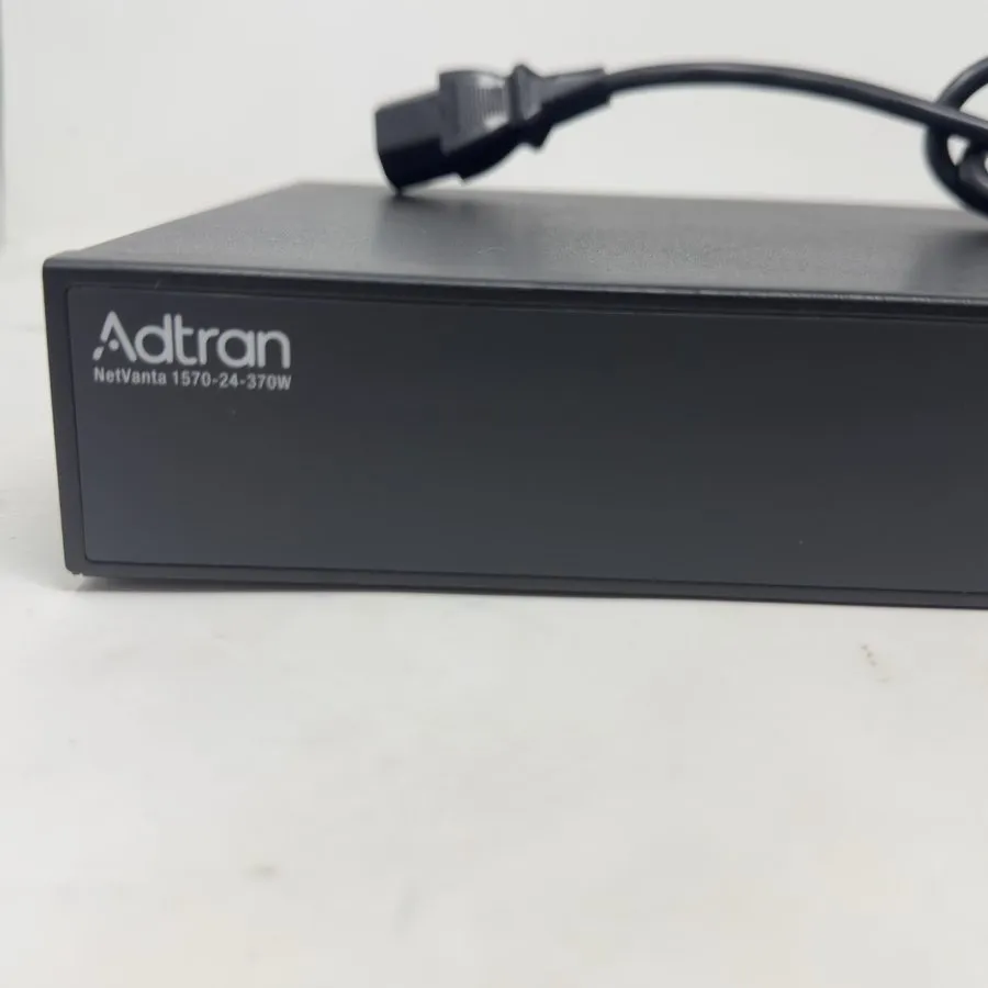 Коммутатор Adtran NetVanta 1570-24-370W 24-Port Gigabit PoE Switch (17101574PF1) — фото лота 1