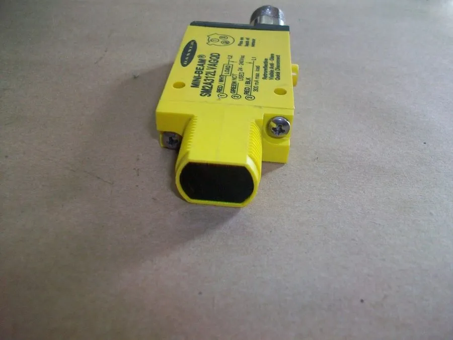 Фотоэлектрический датчик Banner SM2A312LVAGQD Photoelectric Sensor, 50mm to 2m R