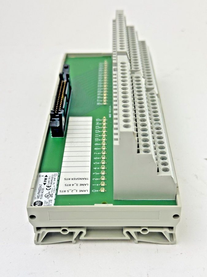 Фото лота 1492-IFM40D24-3 от продавца №65283