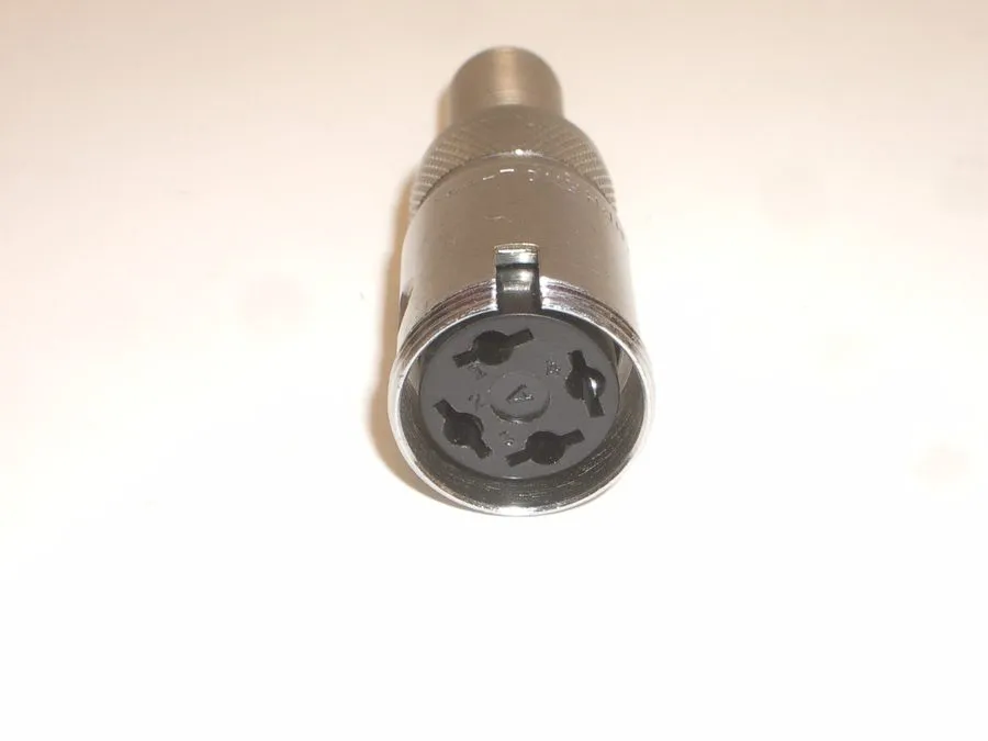 Разъём VTG 91MC4F AMPHENOL 4 PIN FEMALE MICROPHONE PLUG IN LINE SOCKET