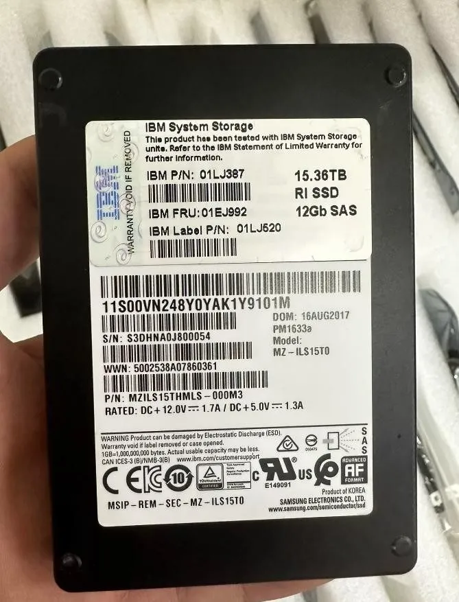 SSD-накопитель IBM Samsung PM1633A 15.36TB SSD SAS 12Gb/s MZ-ILS15THMLS-000M3 10