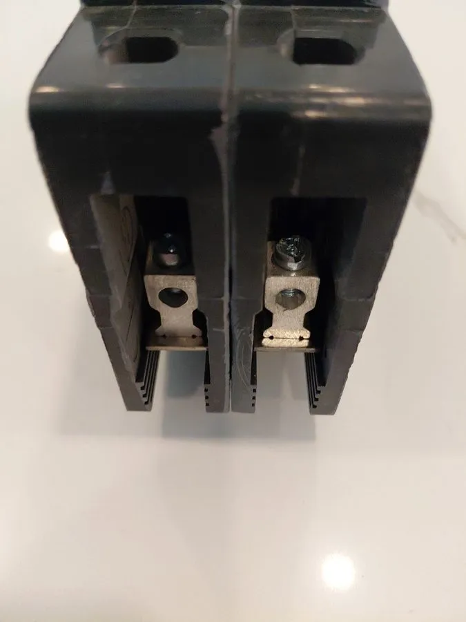 Автоматический выключатель Square D EGB24020 Bolt-On Circuit Breaker 2P 20A 480V — фото лота 1