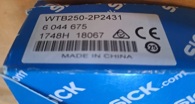 Фотоэлектрический датчик SICK WTB250-2P2431 6044675 Photoelectric switch sensor