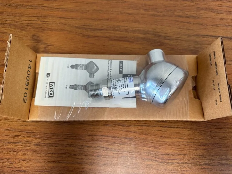 Датчик давления WIKA F-20 pressure transmitter 52899273 0-800 psi — фото лота 1